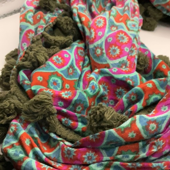 NEW Natural Life Infinity Scarf Turquoise - Picture 2 of 7